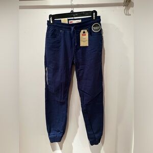 Boys Levi’s joggers. Navy blue. NWT. Size M. Tapered leg. Pockets.